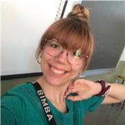 Soy maestra de Audición y Lenguaje y Pedagogía Terapéutica, doy a clases a todos los niños de la etapa de Educación Primaria